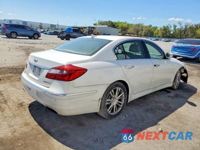 Trzecie zdjęcie samochodu z tyłu: 2012 HYUNDAI GENESIS 3.8L V6 VIN:KMHGC4DD9CU204413 - miniatura