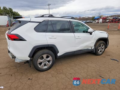 Trzecie zdjęcie samochodu z tyłu: 2023 TOYOTA RAV4 XLE VIN:2T3P1RFV3PC372278 - miniatura