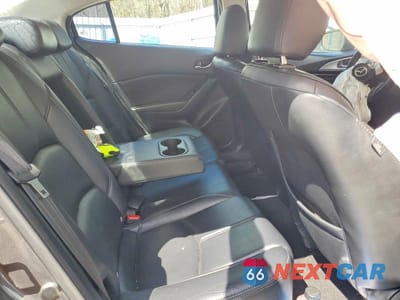 Zdjęcie 10 z 12 samochodu: 2018 MAZDA 3 TOURING VIN:3MZBN1V39JM230568 - miniatura