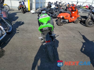 Czwarte zdjęcie samochodu z boku: 2024 KAWASAKI EX650 P VIN:ML5EXEP11RDAC8840 - miniatura