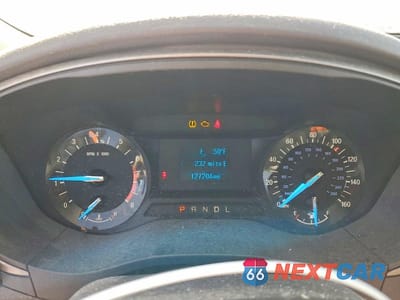 Zdjęcie 9 z 12 samochodu: 2017 FORD FUSION S VIN:3FA6P0G74HR158092 - miniatura
