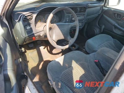 Zdjęcie 8 z 12 samochodu: 1998 CHEVROLET S TRUCK S10 VIN:1GCCS1946WK247149 - miniatura