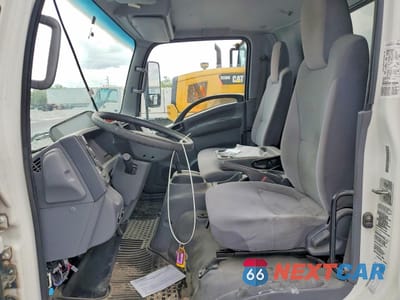 Zdjęcie 7 z 13 samochodu: 2021 ISUZU NPR HD DELIVERY TRUCK VIN:54DC4W1D6MS206662 - miniatura