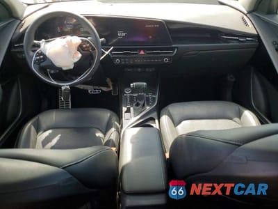 Zdjęcie 8 z 13 samochodu: 2023 KIA NIRO SX TOURING VIN:KNDCT3LE4P5061507 - miniatura