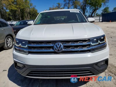 Piąte zdjęcie samochodu w środku: 2019 VOLKSWAGEN ATLAS SE VIN:1V2WR2CA1KC604253 - miniatura