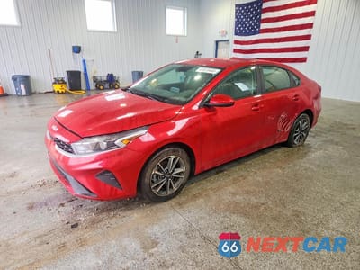 2024 KIA FORTE LXS 3KPF24AD8RE733558 - główne zdjęcie licytacji z USA - miniatura