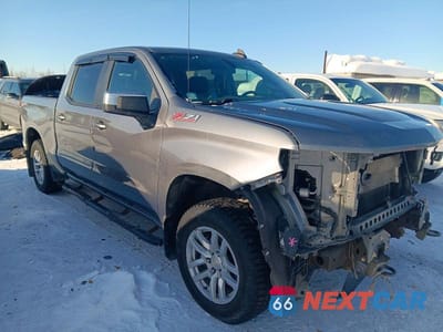 Czwarte zdjęcie samochodu z boku: 2020 CHEVROLET SILVERADO K1500 LT VIN:3GCUYDED7LG231197 - miniatura