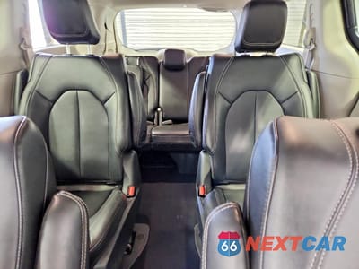 Zdjęcie 10 z 13 samochodu: 2024 CHRYSLER PACIFICA HYBRID SELECT VIN:2C4RC1S77RR156781 - miniatura