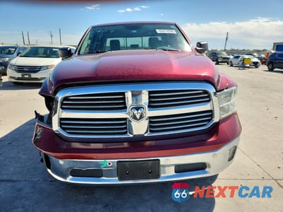 Piąte zdjęcie samochodu w środku: 2017 RAM 1500 VIN:1C6RR6LT8HS519262 - miniatura