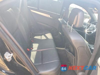 Zdjęcie 12 z 13 samochodu: 2013 MERCEDES-BENZ C 300 4MATIC VIN:WDDGF8AB8DR285856 - miniatura