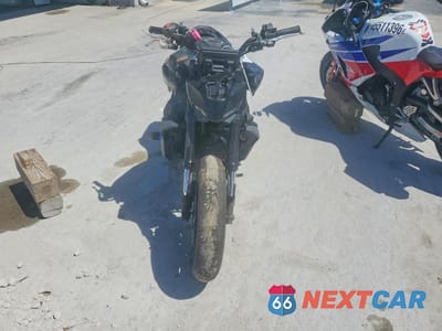 Drugie zdjęcie samochodu z przodu: 2025 YAMAHA MT09 VIN:JYARN94E8SA002607 - miniatura