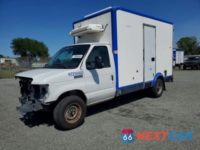 2023 FORD E350 REFRIGERATED BOX TRUCK 1FDWE3FKXPDD18826 - główne zdjęcie licytacji z USA - miniatura