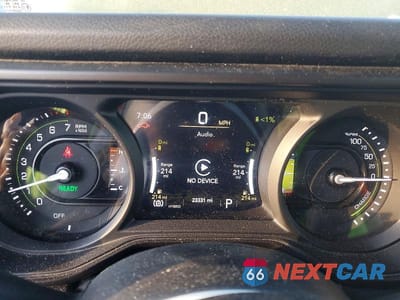Zdjęcie 9 z 13 samochodu: 2024 JEEP WRANGLER 4XE VIN:1C4RJXN64RW127273 - miniatura