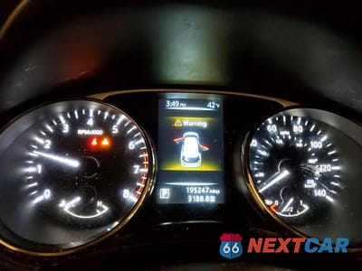 Zdjęcie 9 z 12 samochodu: 2015 NISSAN ROGUE SV VIN:KNMAT2MV8FP530648 - miniatura