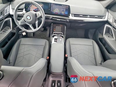 Zdjęcie 8 z 13 samochodu: 2023 BMW X1 XDRIVE28I VIN:WBX73EF03P5X62054 - miniatura