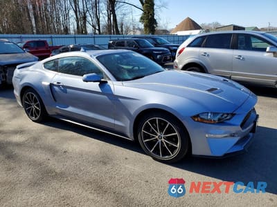 Czwarte zdjęcie samochodu z boku: 2022 FORD MUSTANG VIN:1FA6P8TH4N5150134 - miniatura