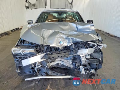 Piąte zdjęcie samochodu w środku: 2025 BMW 330I VIN:3MW69CW06S8F11405 - miniatura