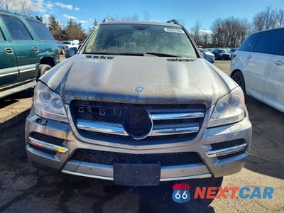Piąte zdjęcie samochodu w środku: 2011 MERCEDES-BENZ GL 450 4MATIC VIN:4JGBF7BE9BA694236 - miniatura