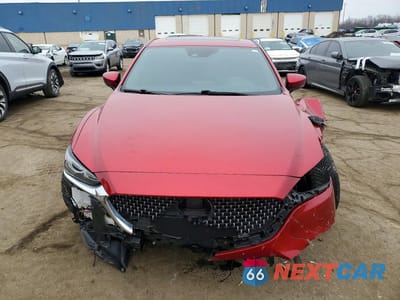 Piąte zdjęcie samochodu w środku: 2021 MAZDA 6 SIGNATURE VIN:JM1GL1XY5M1601119 - miniatura