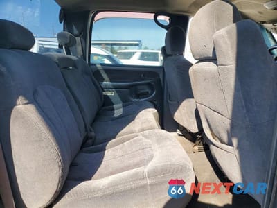 Zdjęcie 10 z 12 samochodu: 2001 CHEVROLET SILVERADO K2500 HEAVY DUTY VIN:1GCHK23U11F162774 - miniatura
