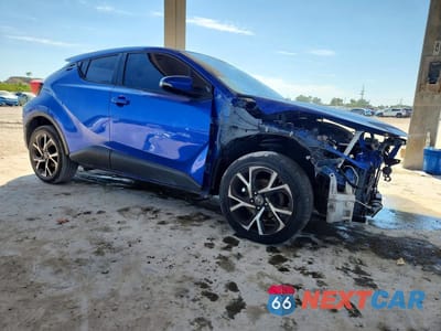 Czwarte zdjęcie samochodu z boku: 2018 TOYOTA C-HR XLE PREMIUM VIN:NMTKHMBXXJR049075 - miniatura