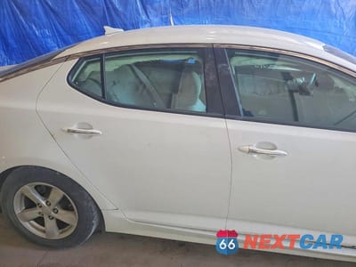 Zdjęcie 10 z 12 samochodu: 2015 KIA OPTIMA LX VIN:KNAGM4A73F5547598 - miniatura