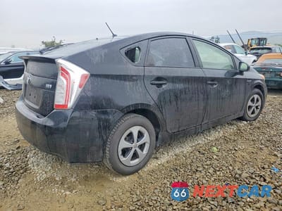 Trzecie zdjęcie samochodu z tyłu: 2013 TOYOTA PRIUS TWO VIN:JTDKN3DU4D0343005 - miniatura