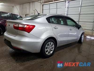 Trzecie zdjęcie samochodu z tyłu: 2016 KIA RIO LX VIN:KNADM4A34G6539988 - miniatura