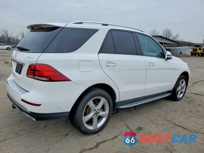 Trzecie zdjęcie samochodu z tyłu: 2018 MERCEDES-BENZ GLE 350 4MATIC VIN:4JGDA5HB4JB189013 - miniatura