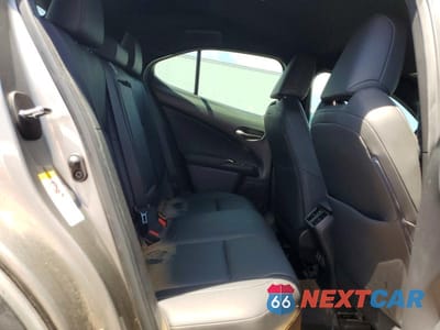 Zdjęcie 10 z 11 samochodu: 2019 LEXUS UX 200 BASE VIN:JTHY3JBH0K2011525 - miniatura