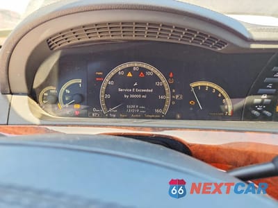 Zdjęcie 9 z 12 samochodu: 2008 MERCEDES-BENZ S 550 VIN:WDDNG71X38A199448 - miniatura