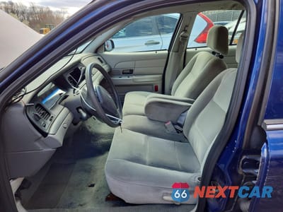 Zdjęcie 7 z 12 samochodu: 2004 FORD CROWN VICTORIA POLICE INTERCEPTOR VIN:2FAFP71W74X158138 - miniatura