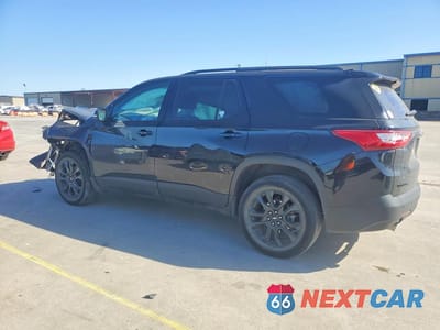 Drugie zdjęcie samochodu z przodu: 2021 CHEVROLET TRAVERSE RS VIN:1GNERJKWXMJ245785 - miniatura