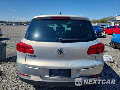 Zdjęcie 6 z 13 samochodu: 2012 VOLKSWAGEN TIGUAN S VIN:WVGAV7AX1CW535104 - miniatura