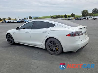 Drugie zdjęcie samochodu z przodu: 2016 TESLA MODEL S VIN:5YJSA1E18GF155873 - miniatura