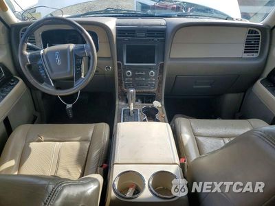 Zdjęcie 8 z 13 samochodu: 2015 LINCOLN NAVIGATOR VIN:5LMJJ2HT2FEJ02416 - miniatura