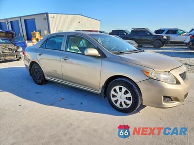 Czwarte zdjęcie samochodu z boku: 2010 TOYOTA COROLLA VIN:1NXBU4EEXAZ249629 - miniatura