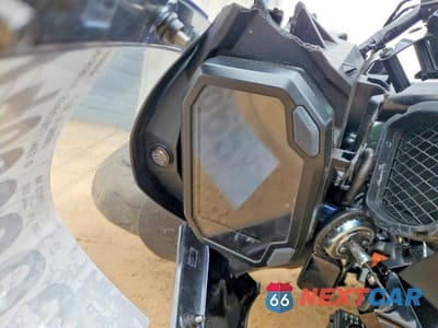 Zdjęcie 7 z 9 samochodu: 2025 KAWASAKI ZX1002 L VIN:JKBZXVL17SA017403 - miniatura