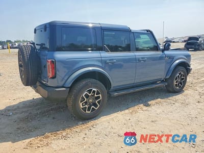Trzecie zdjęcie samochodu z tyłu: 2024 FORD BRONCO OUTER BANKS VIN:1FMDE8BH7RLA95023 - miniatura