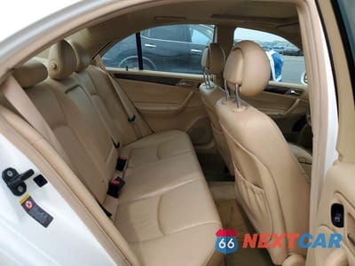 Zdjęcie 10 z 11 samochodu: 2004 MERCEDES-BENZ C 240 VIN:WDBRF61J34E017981 - miniatura