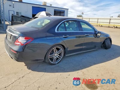 Trzecie zdjęcie samochodu z tyłu: 2017 MERCEDES-BENZ E 300 VIN:WDDZF4JB2HA170675 - miniatura