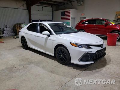 Czwarte zdjęcie samochodu z boku: 2024 TOYOTA CAMRY LE VIN:4T1C11AK6RU218834 - miniatura