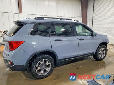 Trzecie zdjęcie samochodu z tyłu: 2022 HONDA PASSPORT EXL VIN:5FNYF8H50NB025540 - miniatura