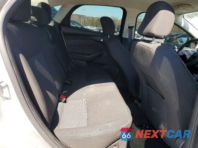 Zdjęcie 10 z 13 samochodu: 2016 FORD FOCUS SE VIN:1FADP3FE6GL218959 - miniatura