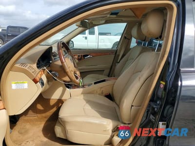 Zdjęcie 7 z 11 samochodu: 2009 MERCEDES-BENZ E 350 VIN:WDBUF56X39B377472 - miniatura