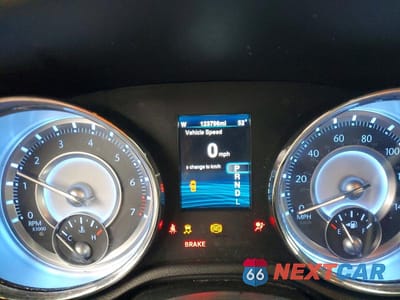 Zdjęcie 9 z 12 samochodu: 2013 CHRYSLER 300 VIN:2C3CCAAGXDH707506 - miniatura