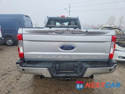Zdjęcie 6 z 12 samochodu: 2019 FORD F350 SUPER DUTY VIN:1FT8W3BT4KEE19789 - miniatura
