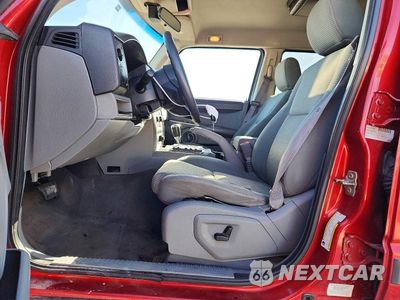 Zdjęcie 7 z 14 samochodu: 2006 JEEP COMMANDER VIN:1J8HG48K26C235558 - miniatura