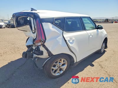 Trzecie zdjęcie samochodu z tyłu: 2025 KIA SOUL LX VIN:KNDJ23AU1S7938990 - miniatura