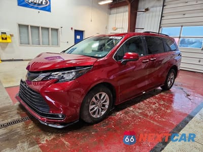 2026 TOYOTA SIENNA XLE 5TDYRKEC1TS293593 - główne zdjęcie licytacji z USA - miniatura